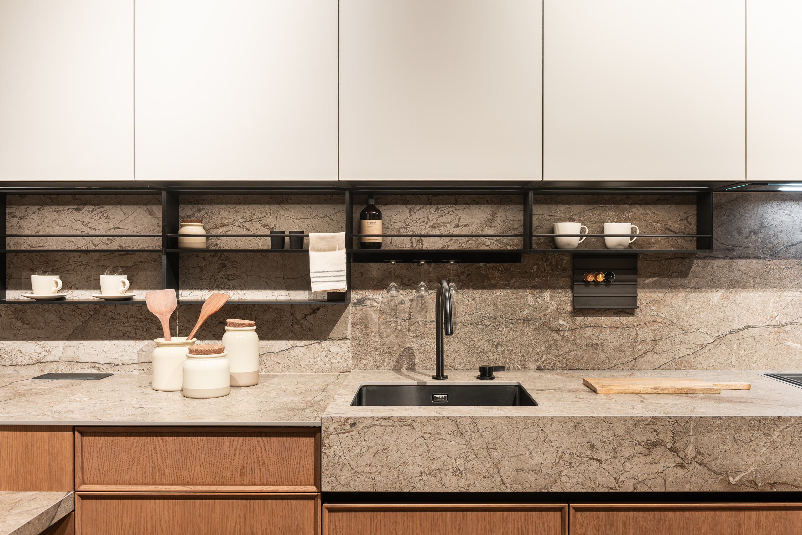 section-banner-single-img